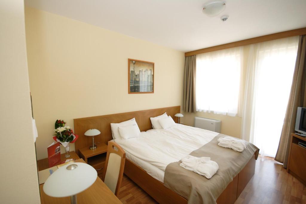 Panorama Wellness Apartman Hotel Hajduszoboszlo Bilik gambar
